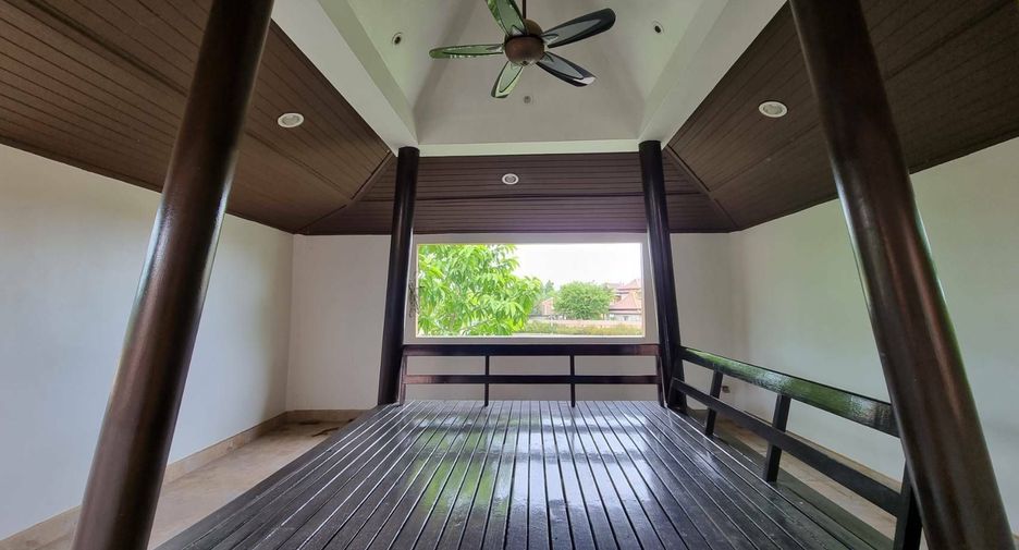 Villa zum Kauf mit 5 Zimmer in Bang Lamung, Chonburi
