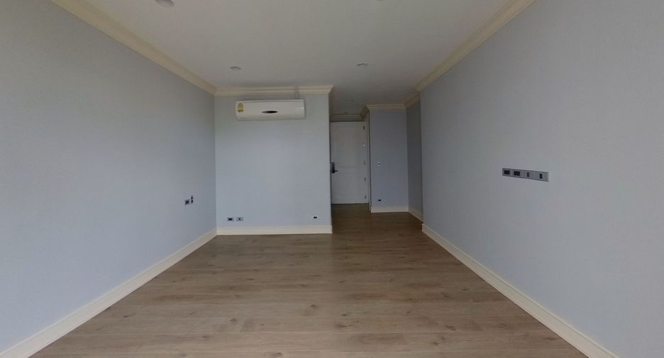 For sale and for rent 3 bedrooms townhouse in Watthana, Bangkok