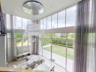 For sale and for rent 3 bedrooms townhouse in Watthana, Bangkok