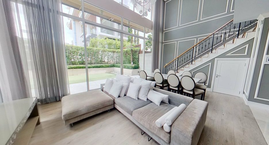 For sale and for rent 3 bedrooms townhouse in Watthana, Bangkok