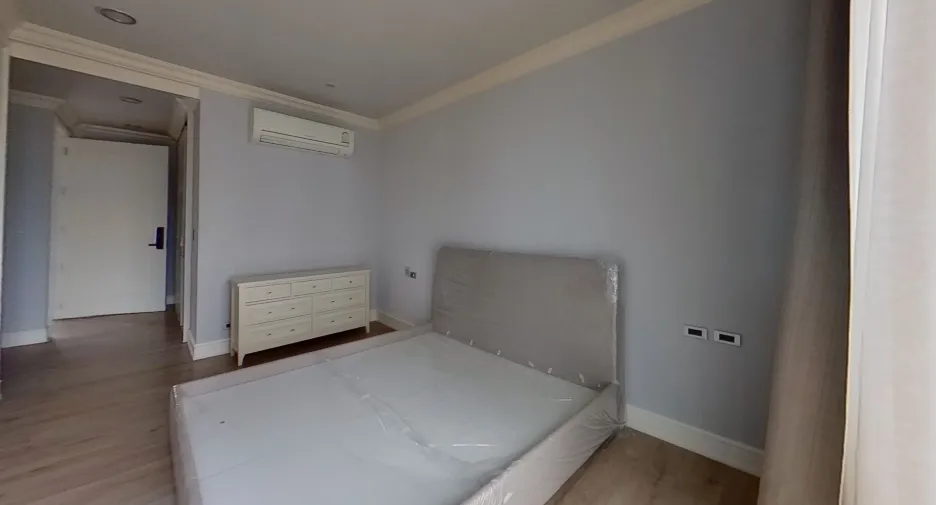 For sale and for rent 3 bedrooms townhouse in Watthana, Bangkok