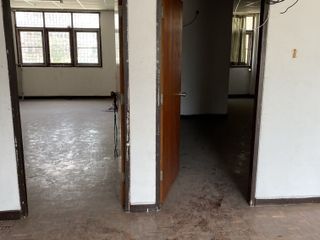 For sale 4 bedrooms townhouse in Bang Phlat, Bangkok