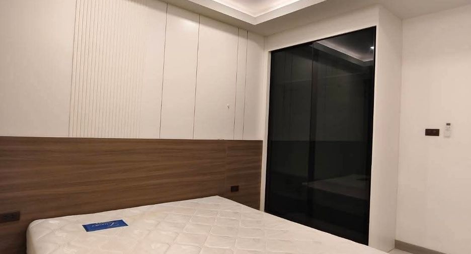 Casa en alquiler de 5 habitaciones en Bang Lamung, Chonburi