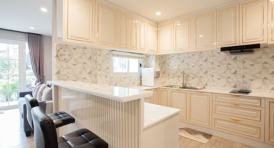 For rent 3 bedrooms house in Sai Mai, Bangkok