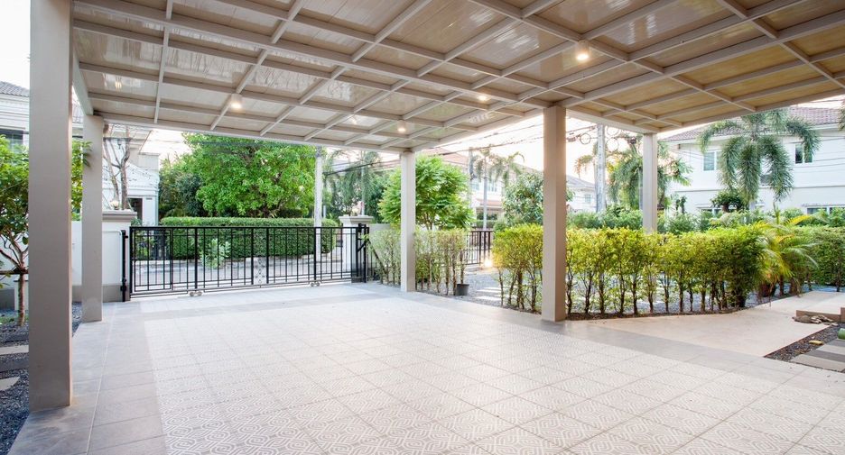 For rent 3 bedrooms house in Sai Mai, Bangkok