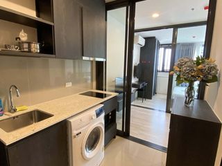 For sale スタジオ condo in Huai Khwang, Bangkok
