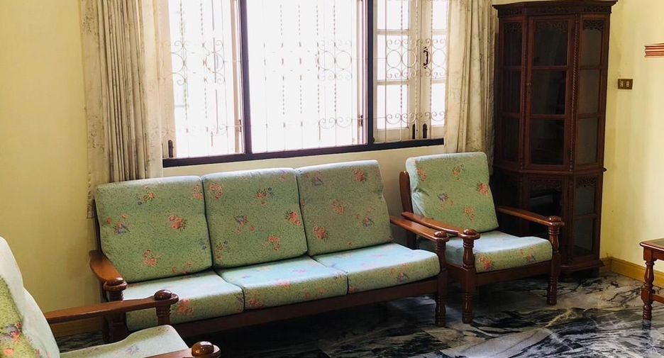 For rent 3 bedrooms house in Mueang Phuket, Phuket