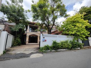 出租 4 卧室 独立屋 在 Watthana, 曼谷