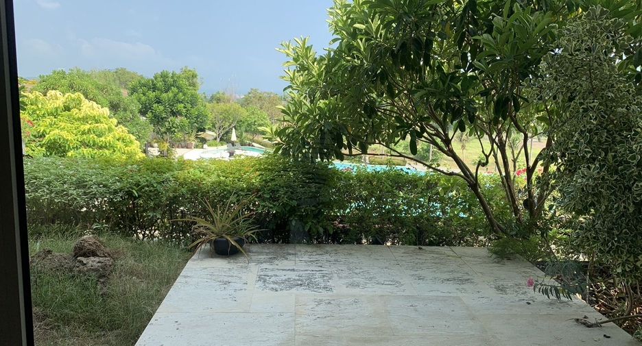 À vendre 2 chambres condo à Sattahip, Chonburi