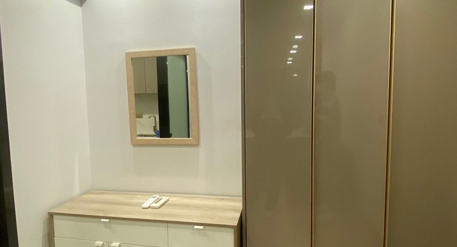 For rent 1 bed condo in Huai Khwang, Bangkok