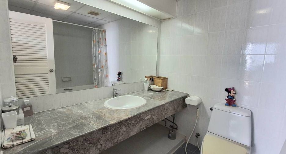For sale 2 bedrooms condo in Cha Am, Phetchaburi
