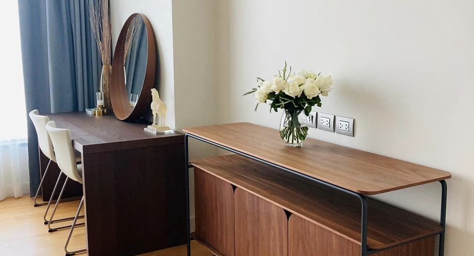 For rent 2 ベッドルーム condo in Pathum Wan, Bangkok