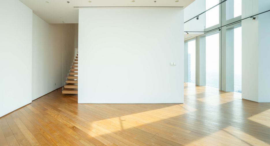 For sale 3 bedrooms condo in Sathon, Bangkok