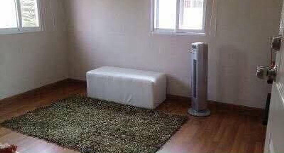 For sale 3 bedrooms house in Sai Mai, Bangkok