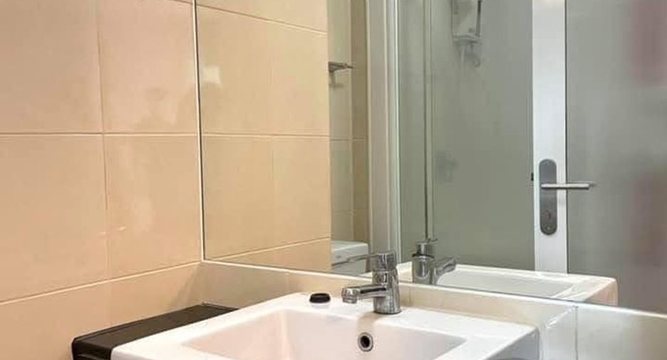 Condo en alquiler de 1 habitaciones en Huai Khwang, Bangkok