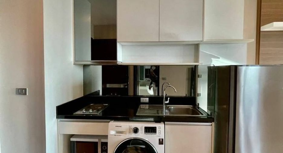Продажа и аренда 1 кровать кондо в Кхлонг Тоеи, Бангкок