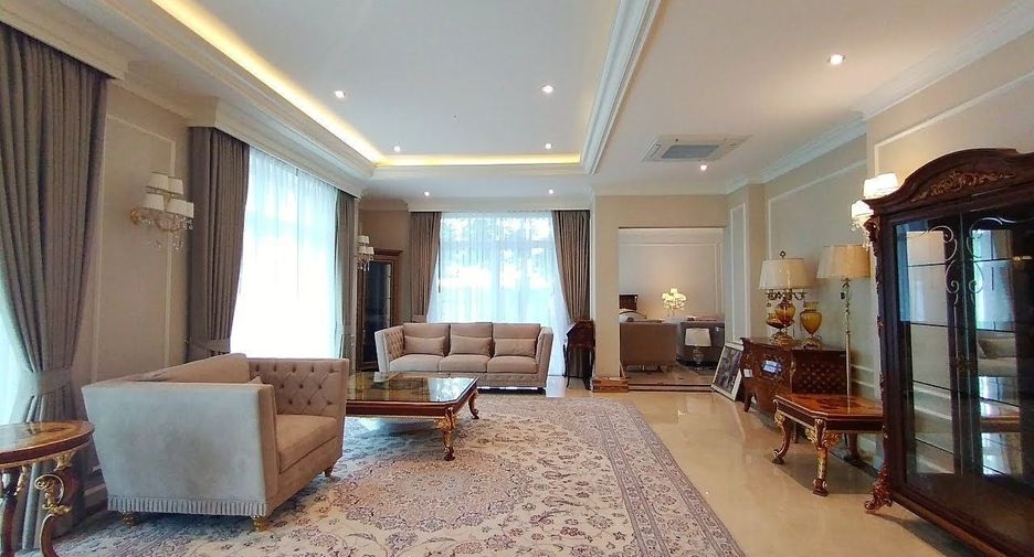 For sale 6 bedrooms house in Suan Luang, Bangkok