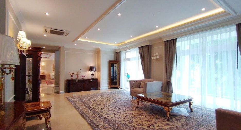 For sale 6 bedrooms house in Suan Luang, Bangkok