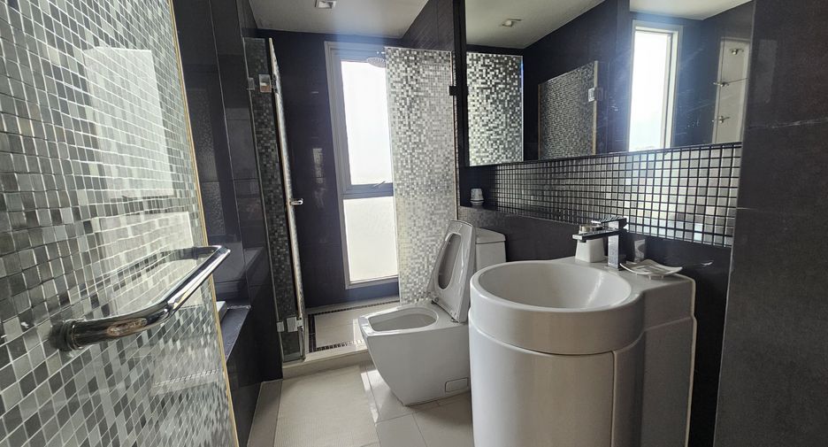 For rent 1 bed condo in Sathon, Bangkok