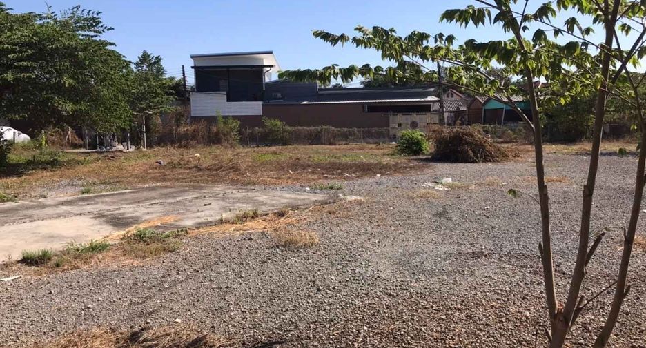 出售 土地 在 Bang Lamung, Chon Buri