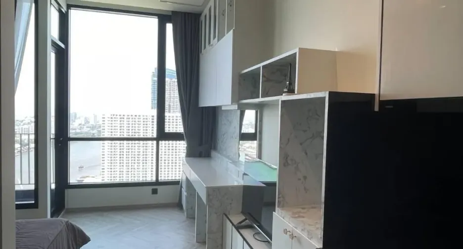 For rent studio condo in Khlong San, Bangkok