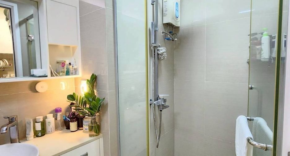 À louer 1 chambre condo à Huai Khwang, Bangkok