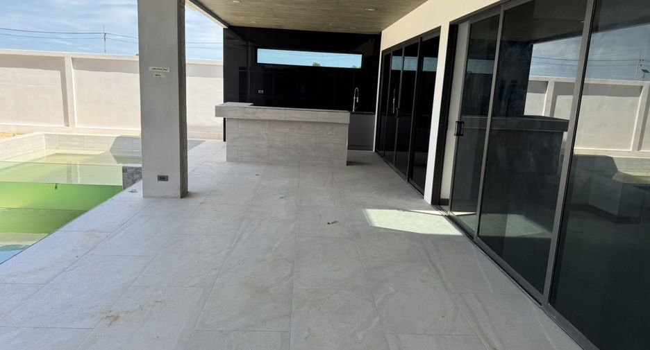 À vendre 6 chambres villa à Bang Lamung, Chonburi