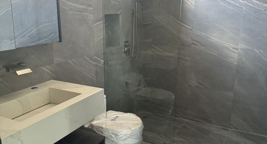 À vendre 6 chambres villa à Bang Lamung, Chonburi
