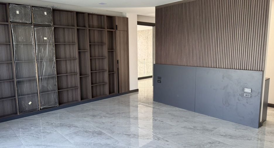 À vendre 6 chambres villa à Bang Lamung, Chonburi