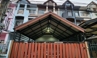 For rent 3 ベッドルーム townhouse in Bueng Kum, Bangkok