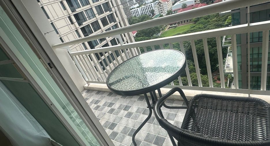 For rent 1 bed condo in Watthana, Bangkok