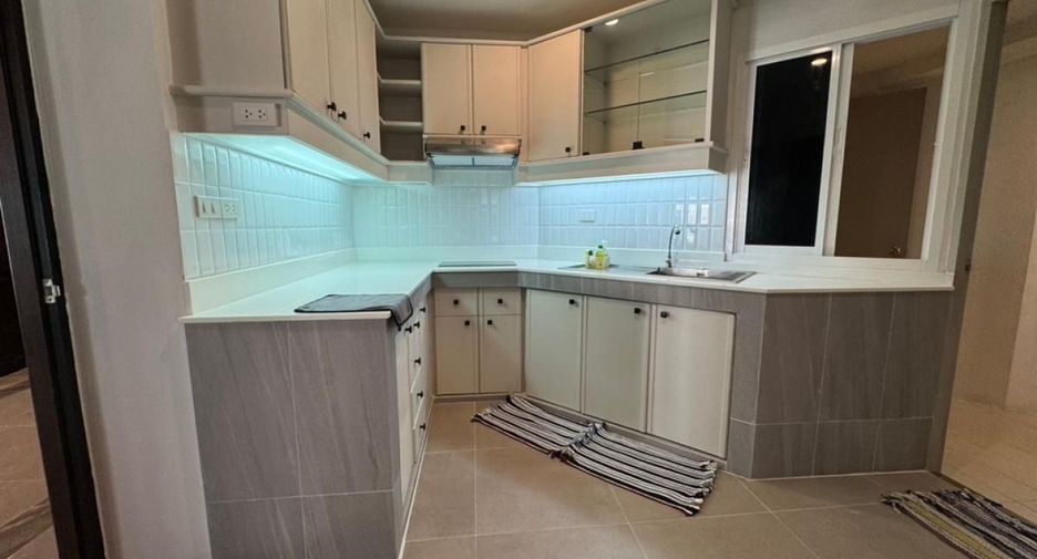 For sale 3 ベッドルーム condo in Rat Burana, Bangkok