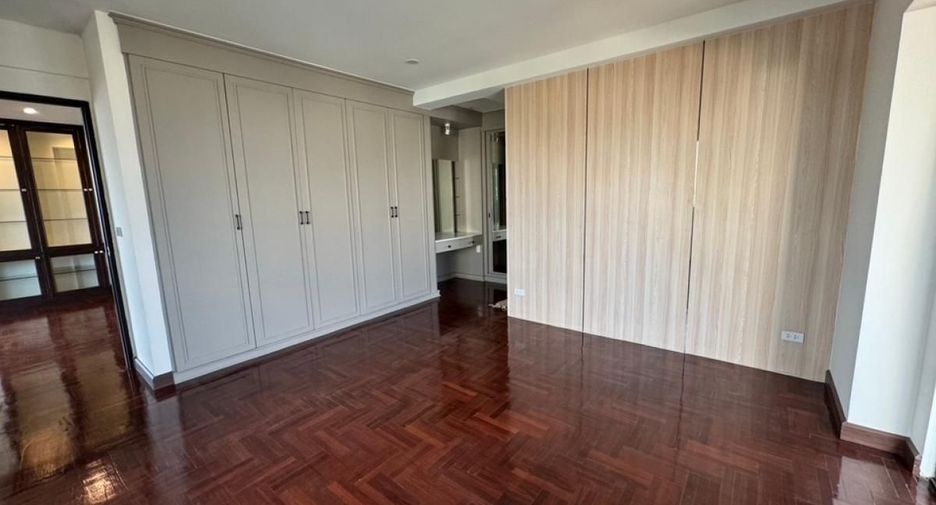 For sale 3 ベッドルーム condo in Rat Burana, Bangkok