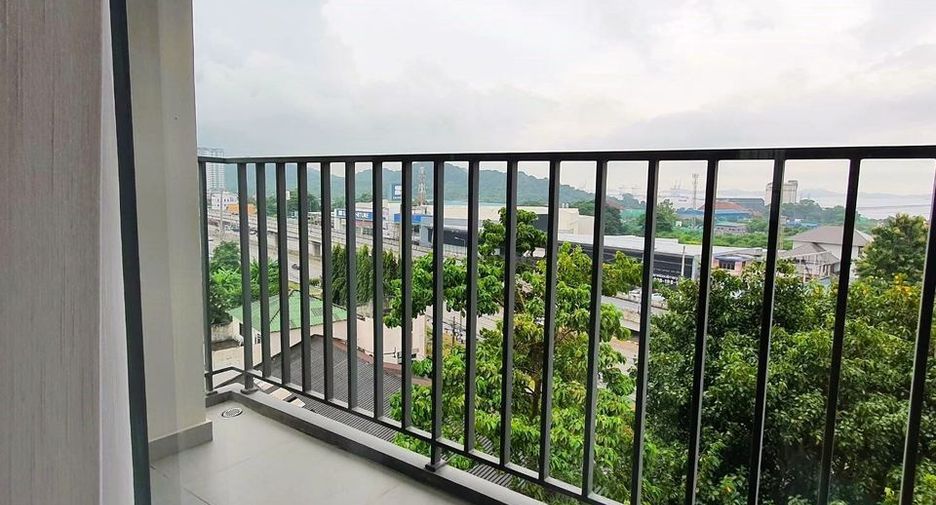出售 和 出租 2 卧室 公寓 在 Si Racha, Chon Buri