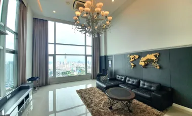For rent 4 bedrooms condo in Watthana, Bangkok