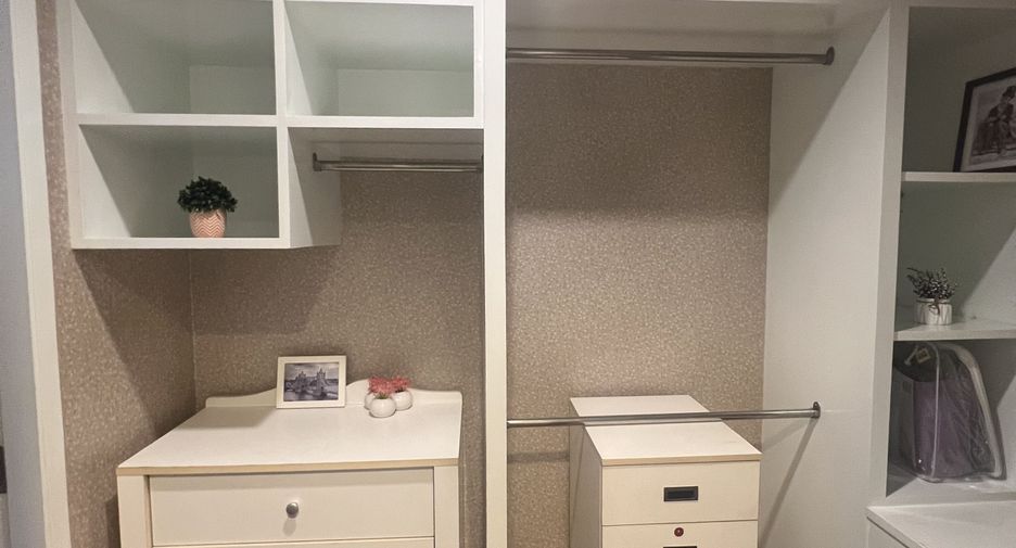 Condo en alquiler de 2 habitaciones en Bang Na, Bangkok