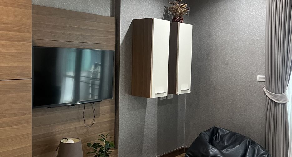 Condo en alquiler de 2 habitaciones en Bang Na, Bangkok