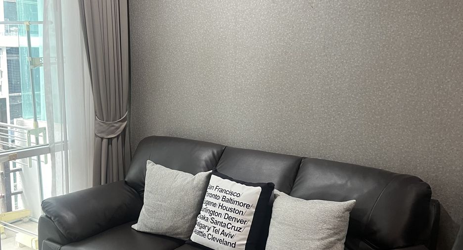 Condo en alquiler de 2 habitaciones en Bang Na, Bangkok