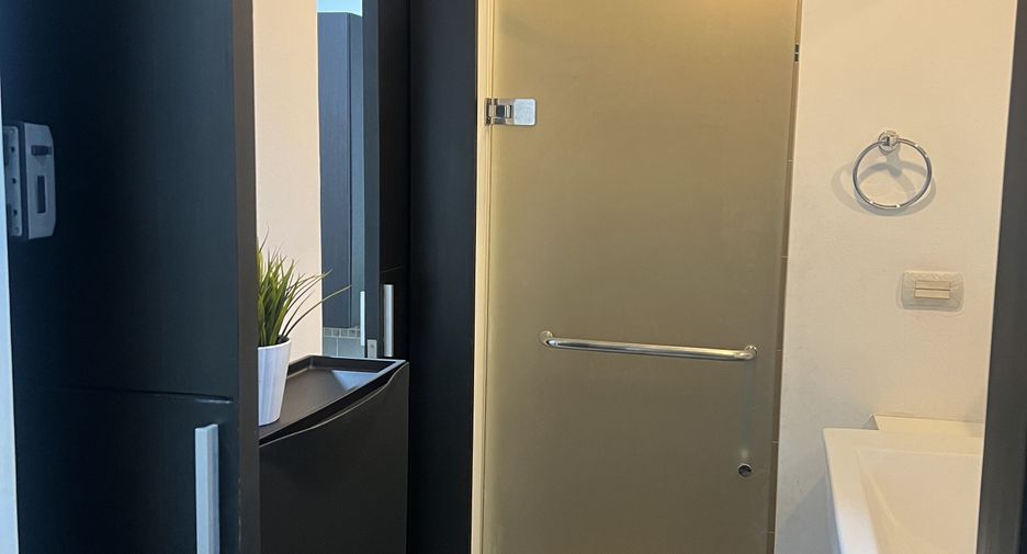 Condo en alquiler de 2 habitaciones en Bang Na, Bangkok
