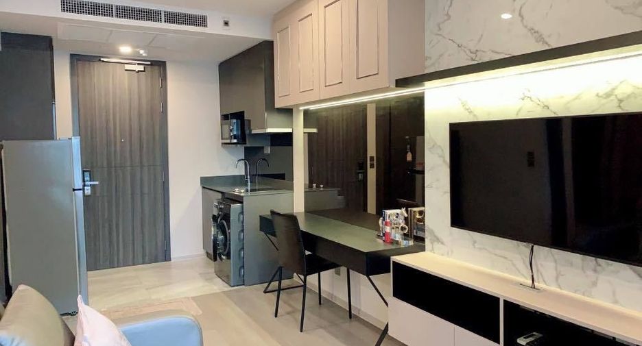 For rent 1 Beds condo in Huai Khwang, Bangkok