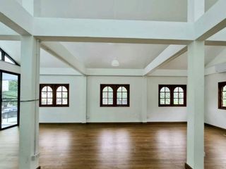 Casa en alquiler de 3 habitaciones en Lat Phrao, Bangkok