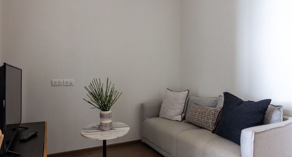 Wohnung zur Miete mit Studio in Khlong Toei, Bangkok