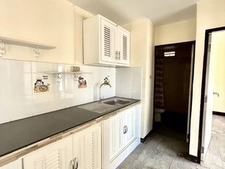 Продажа 2 спальни кондо в Банг Капи, Бангкок