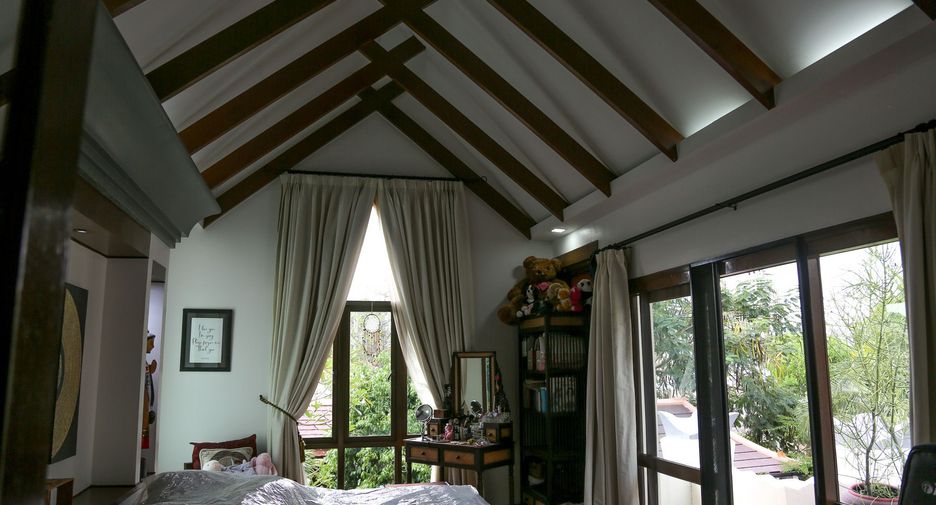 Haus zum Kauf mit 4 Zimmer in Bang Lamung, Chonburi