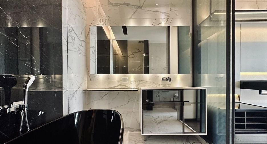 For rent 2 ベッドルーム condo in Watthana, Bangkok