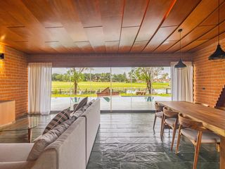 Villa zum Kauf mit 4 Zimmer in Thalang, Phuket