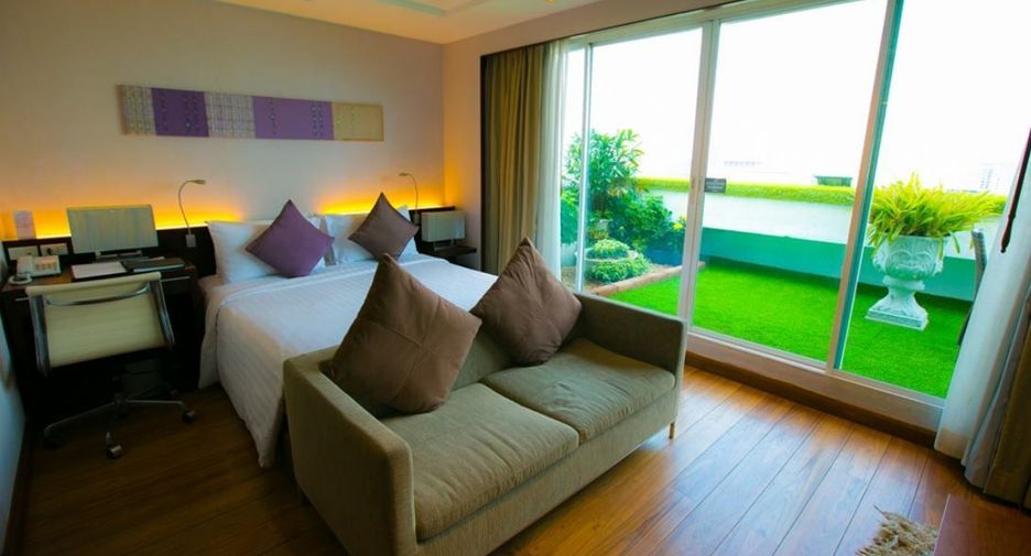 For rent 1 bed apartment in Pathum Wan, Bangkok