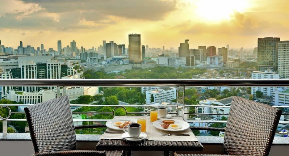 For rent 1 bed apartment in Pathum Wan, Bangkok