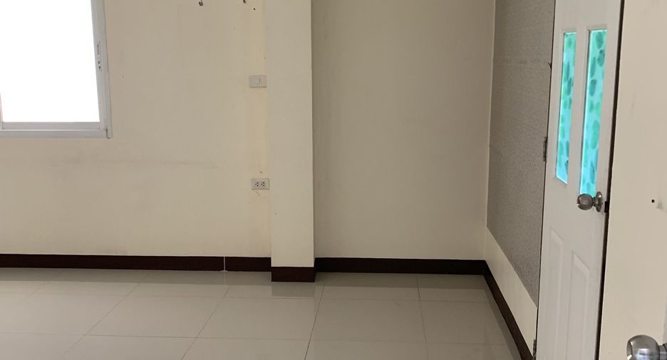 For sale retail Space in Bang Lamung, Chonburi