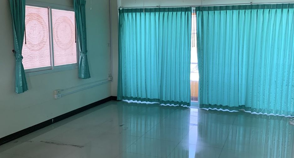 For sale retail Space in Bang Lamung, Chonburi